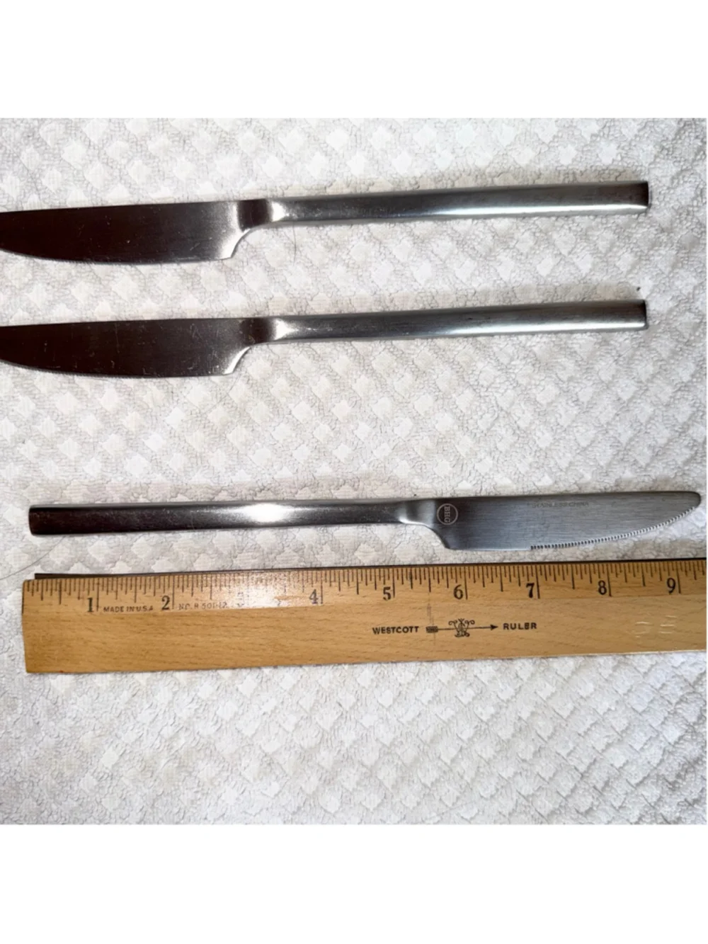 EUC Better Homes & Gardens Holden 3 Piece Flatware Dinner Knives Satin Finish